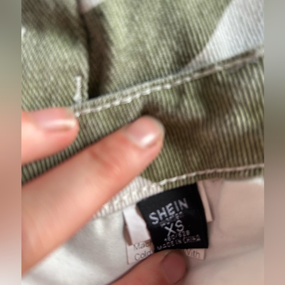 SHEIN green zebra stripe straight leg pants size XS - Picture 3 of 5